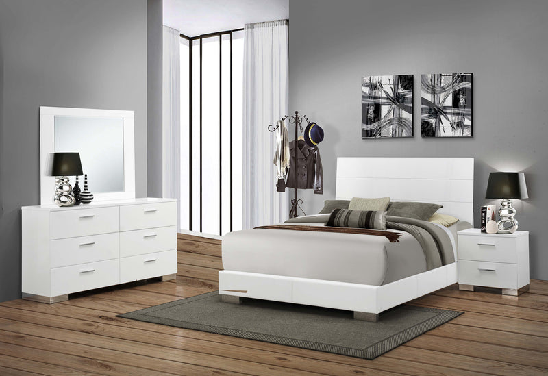 Felicity White High Gloss 4-piece Eastern King Bedroom Set with Panel Bed - Ornate Home