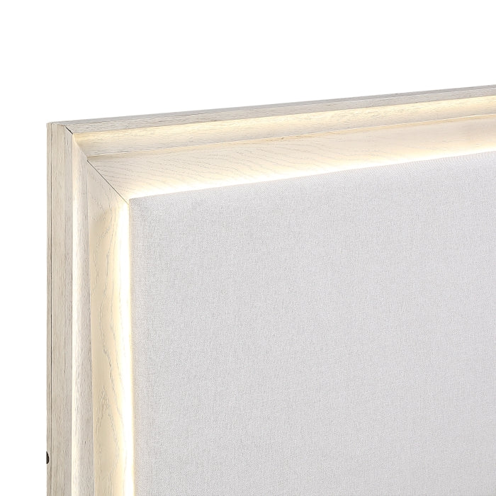 Solas White Eastern King Bed