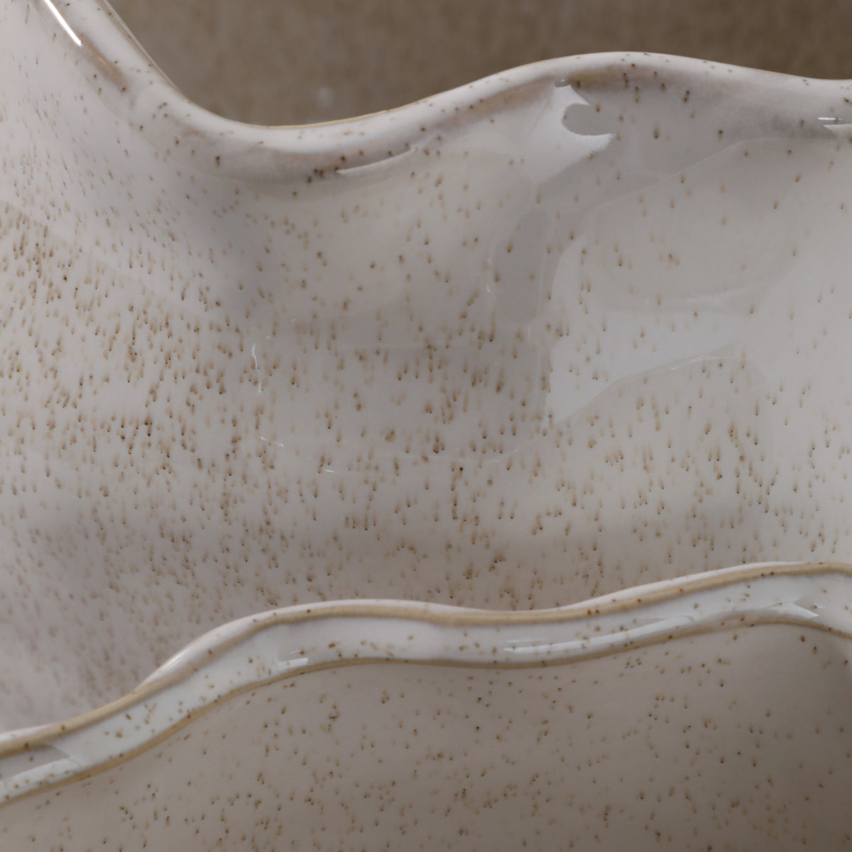 Draperstone Ivory Planters (Set of 2)