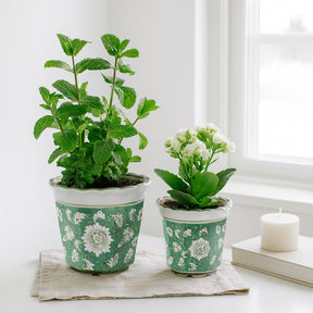 Aidenridge Green/White Planters (Set of 2)