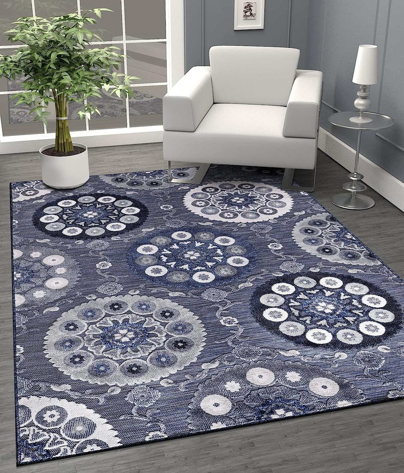 Patterned Outdoor Rugs for Spring