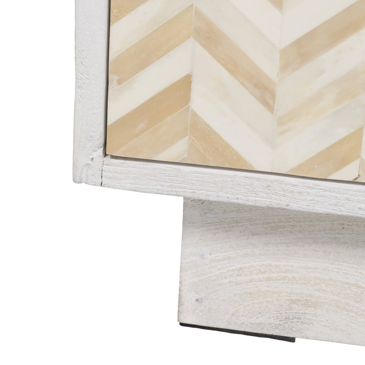 Hortonmoor White/Ivory Cabinet