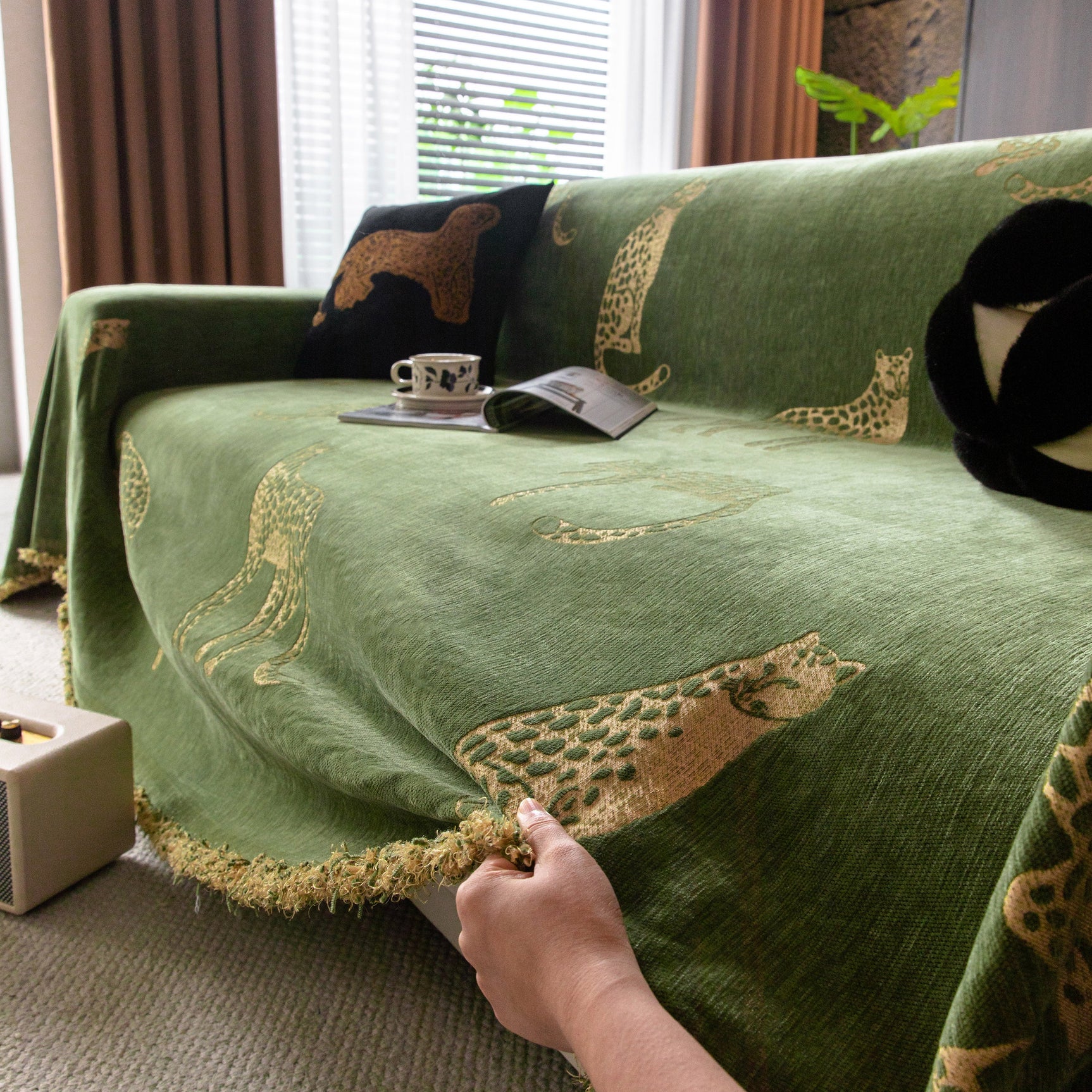 Leopard Sofa Cover Blanket Stylish Furniture Protector Throw for Couches & Loveseats