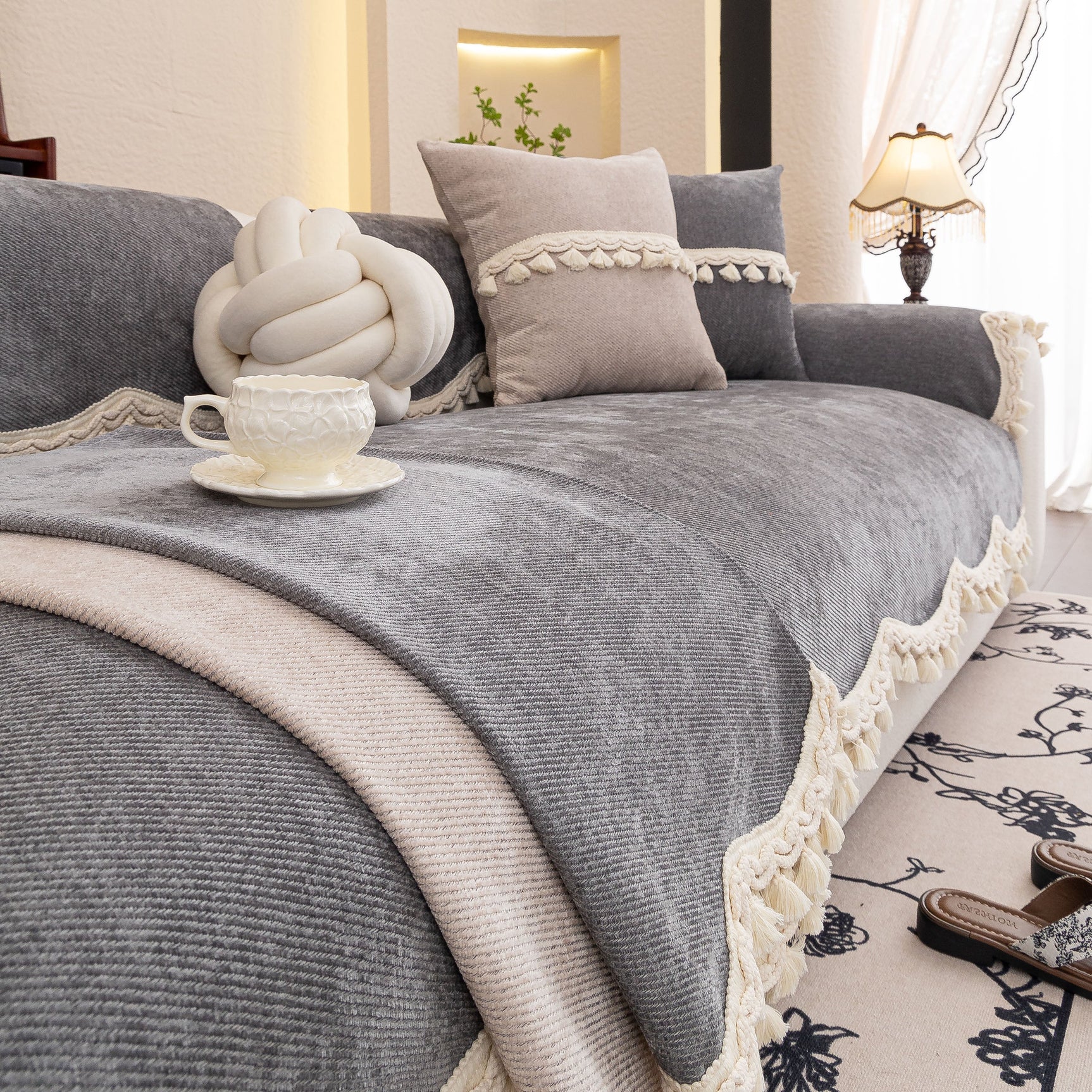 Chenille Sofa Cover Towel – Non-Slip, Washable Pets Couch Protector with Tassels