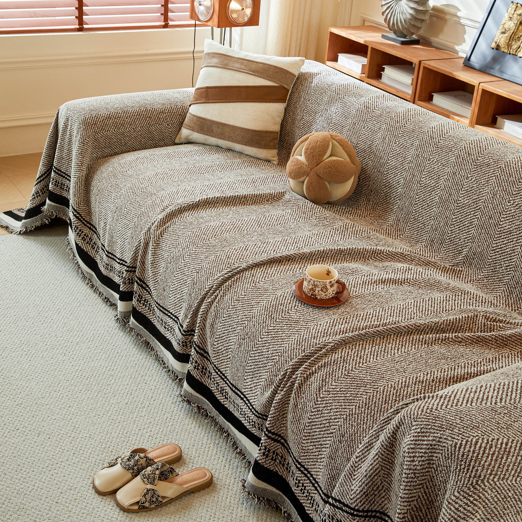 Reversible Herringbone Sofa Cover, 2-in-1 Classic British Throw Blanket for Couch