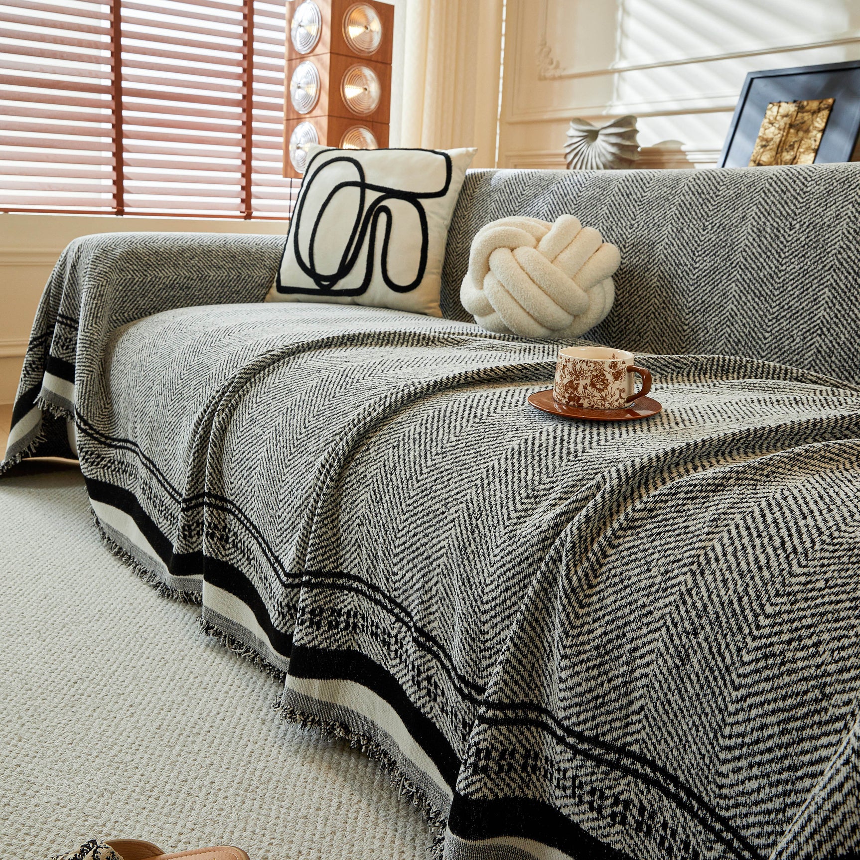 Reversible Herringbone Sofa Cover, 2-in-1 Classic British Throw Blanket for Couch