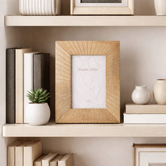 Canyondam Natural 4x6 Wood Starburst Photo Frame