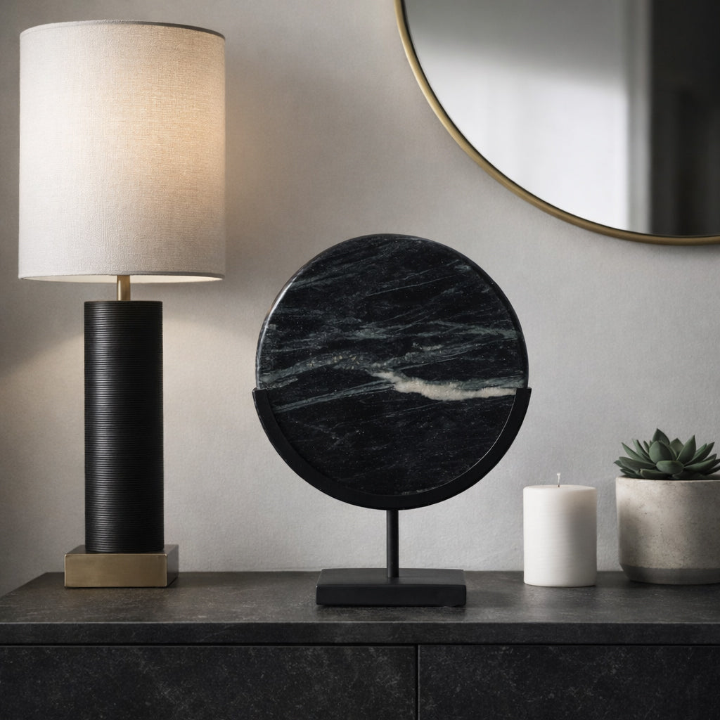 Drydencrest Black/White Small Decor