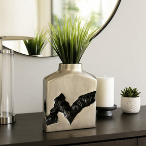Haldenmill Silver/Black Small Vase