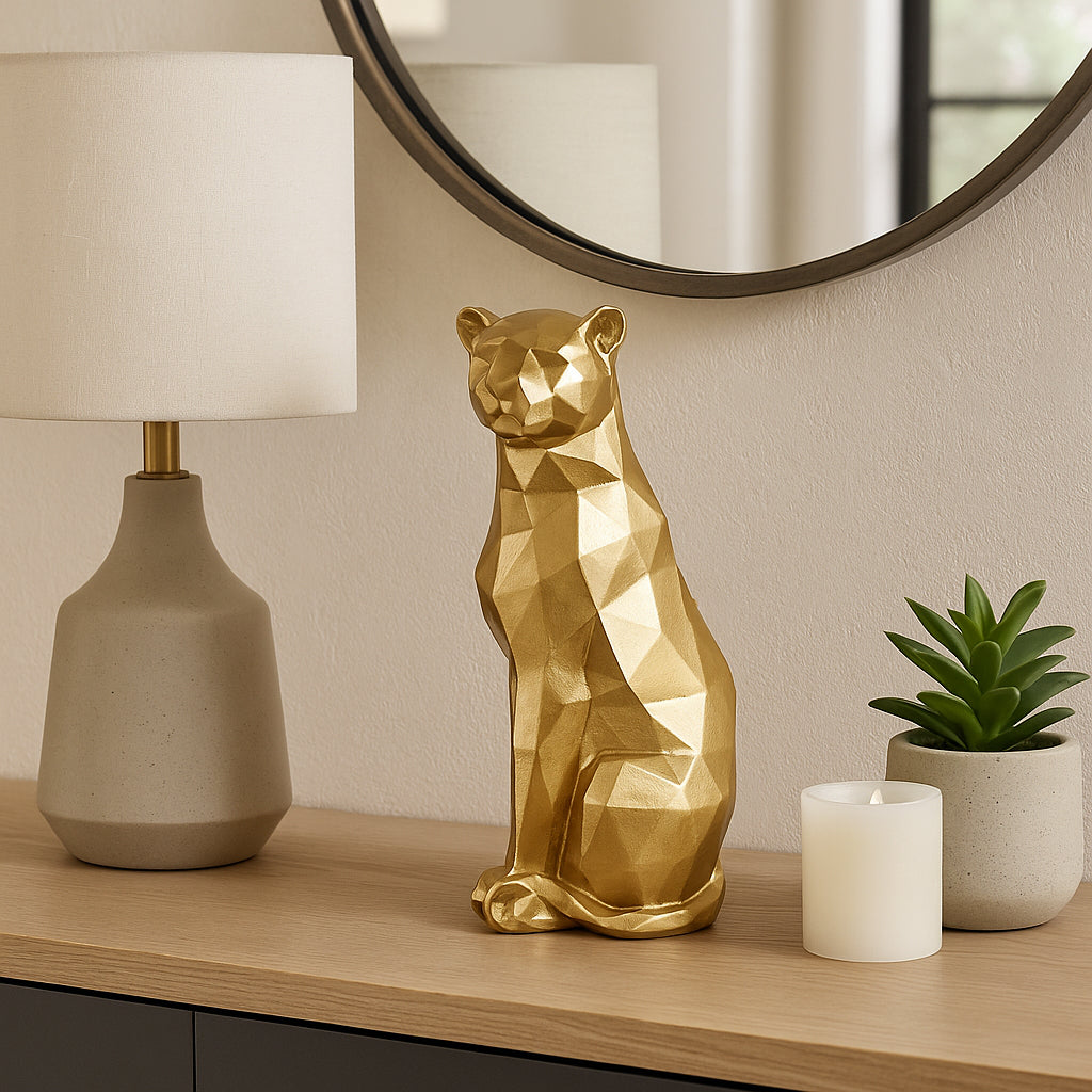 London Gold Sitting Leopard
