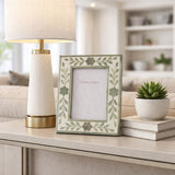 Fargooak White/Green 5x7 Petals Photo Frame