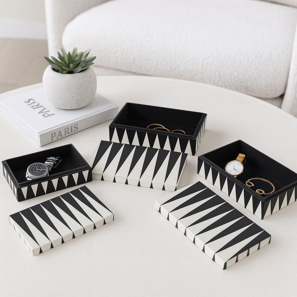 Walt Black/White Boxes (Set of 3)