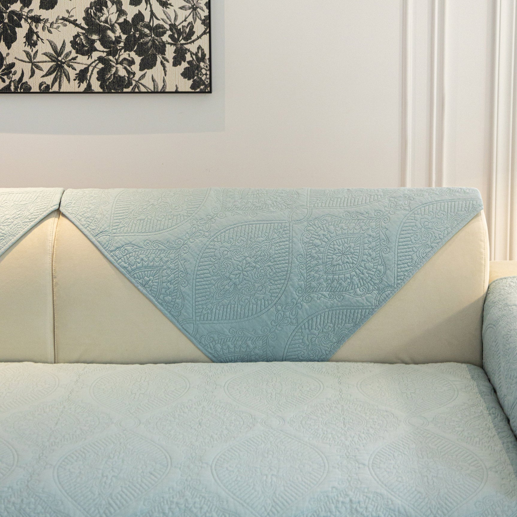 Baroque Sofa Cover – Quilted Cotton, Non-Slip, Washable with Ornate Embroidery