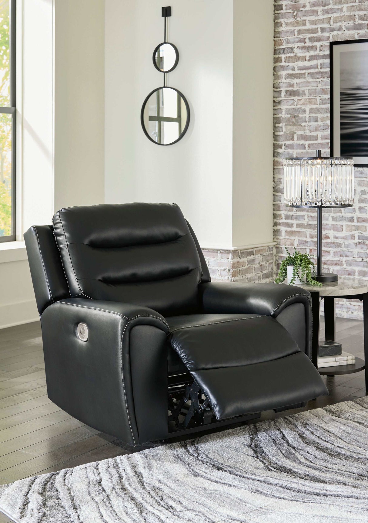 Warlin Black Power Recliner - Ornate Home