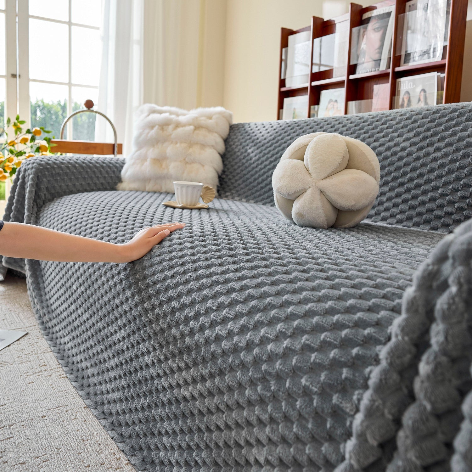 Thick Plush Non-Slip Sofa Throw Cover, Warm Soft Faux Fur Couch Protector for Winter