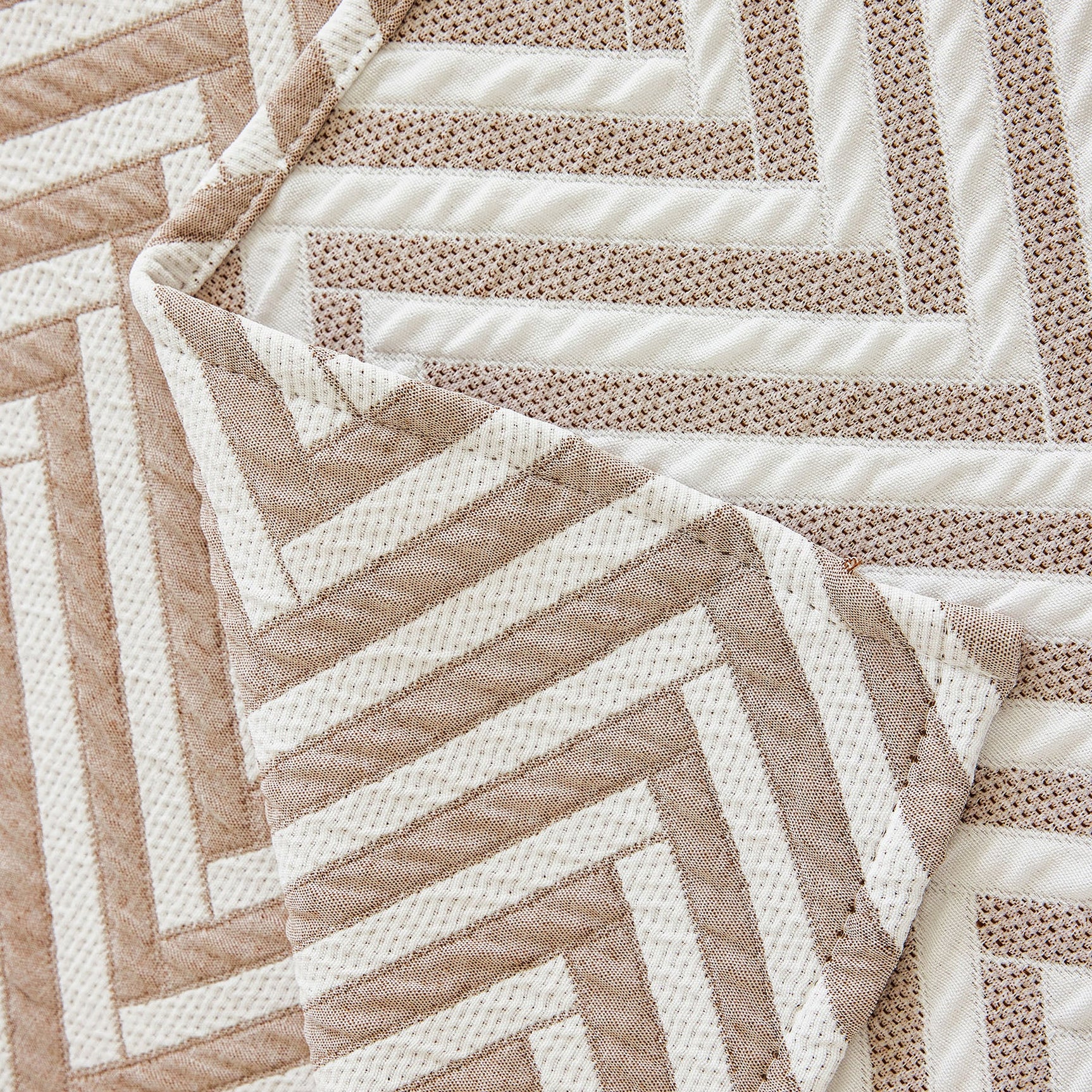 Three Layer Woven Soft Breathable Sofa Cover Blanket, Textured Chevron Couch Cover