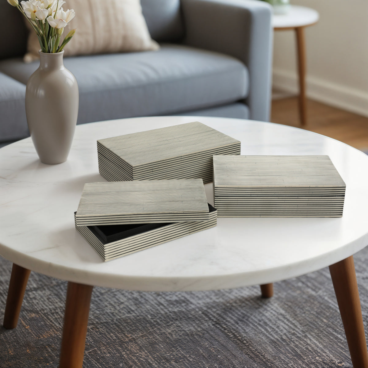 Coffing White Resin Ridged Boxes (Set of 3)
