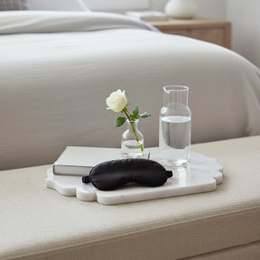 Nipinnawasee White/Tan Scallop Edge Oval Marble Tray