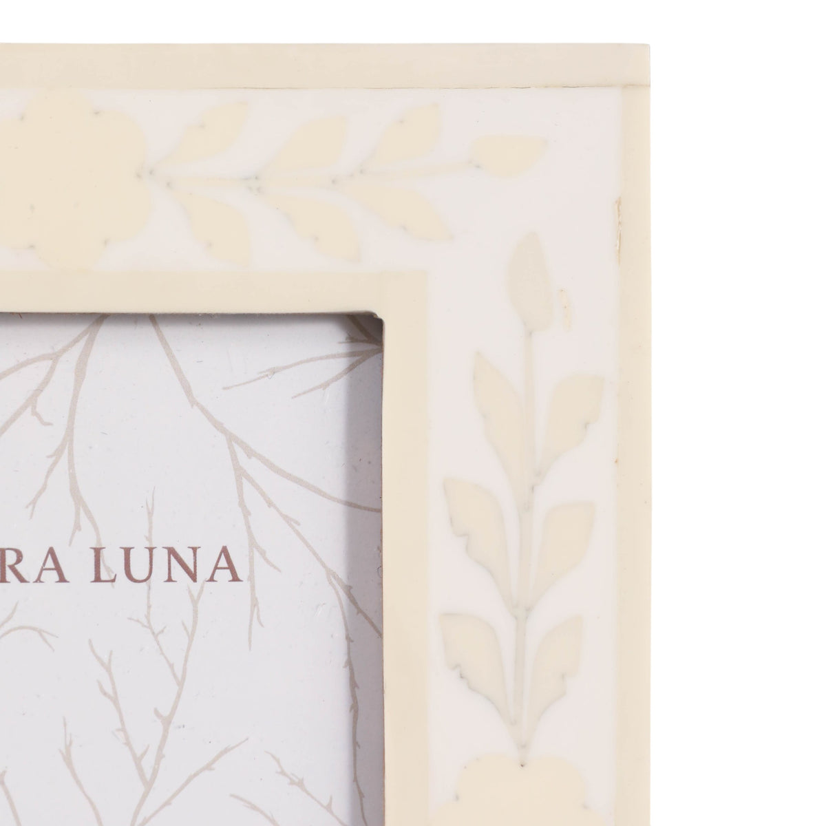 Fargooak White/Cream 4x6 Petals Photo Frame