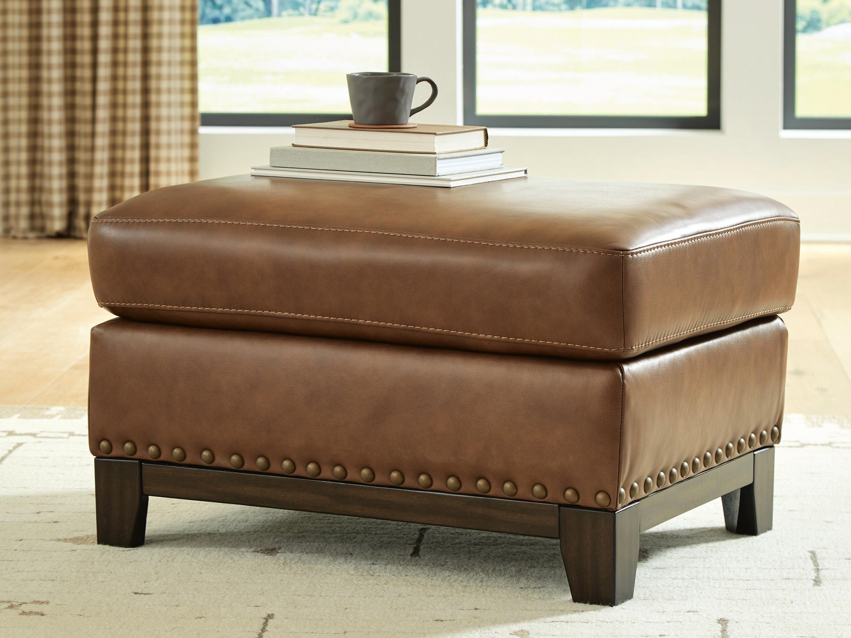 Gambellara Amber Ottoman