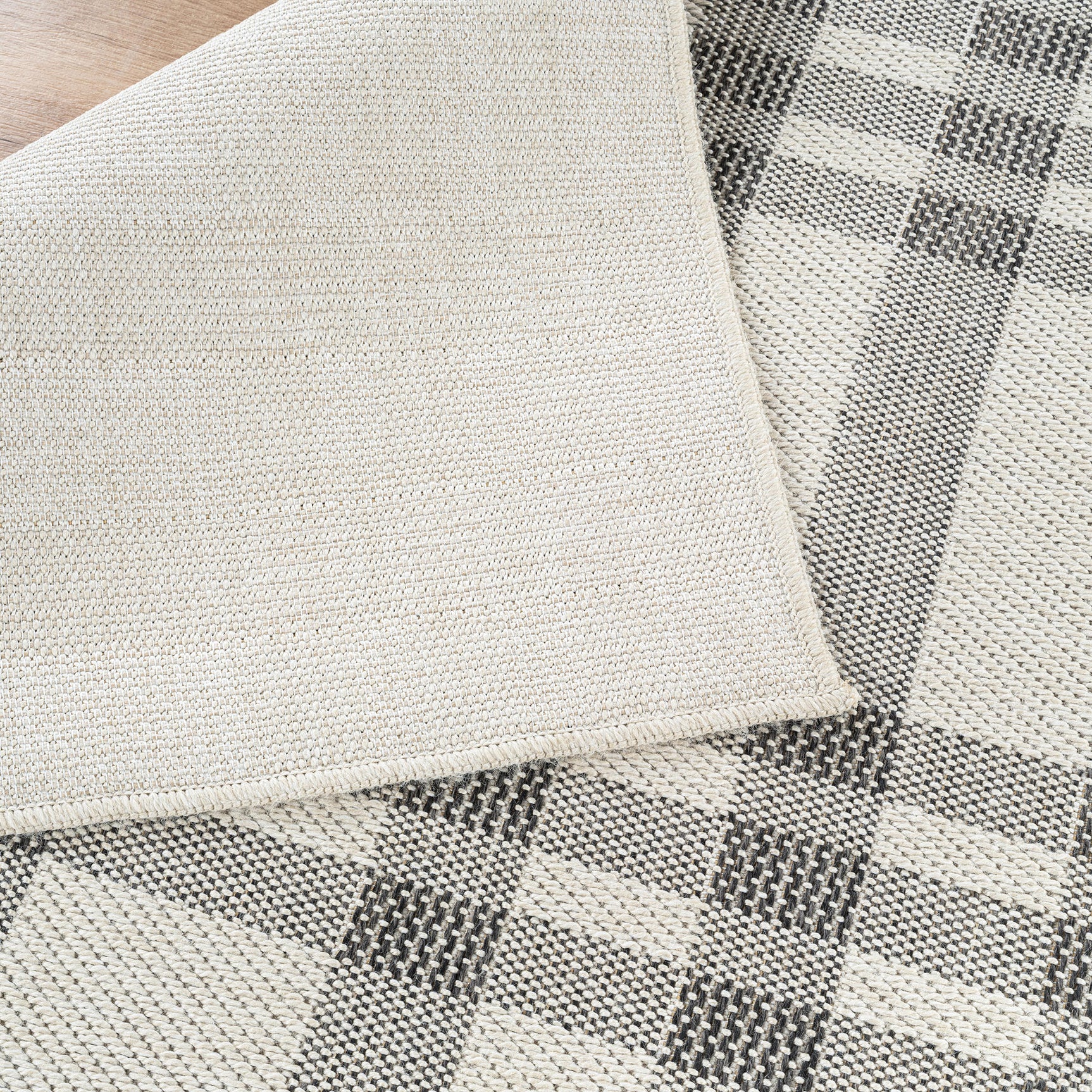Fiora Bone 7 Jute-Look Rug | Indoor/Outdoor Elegance