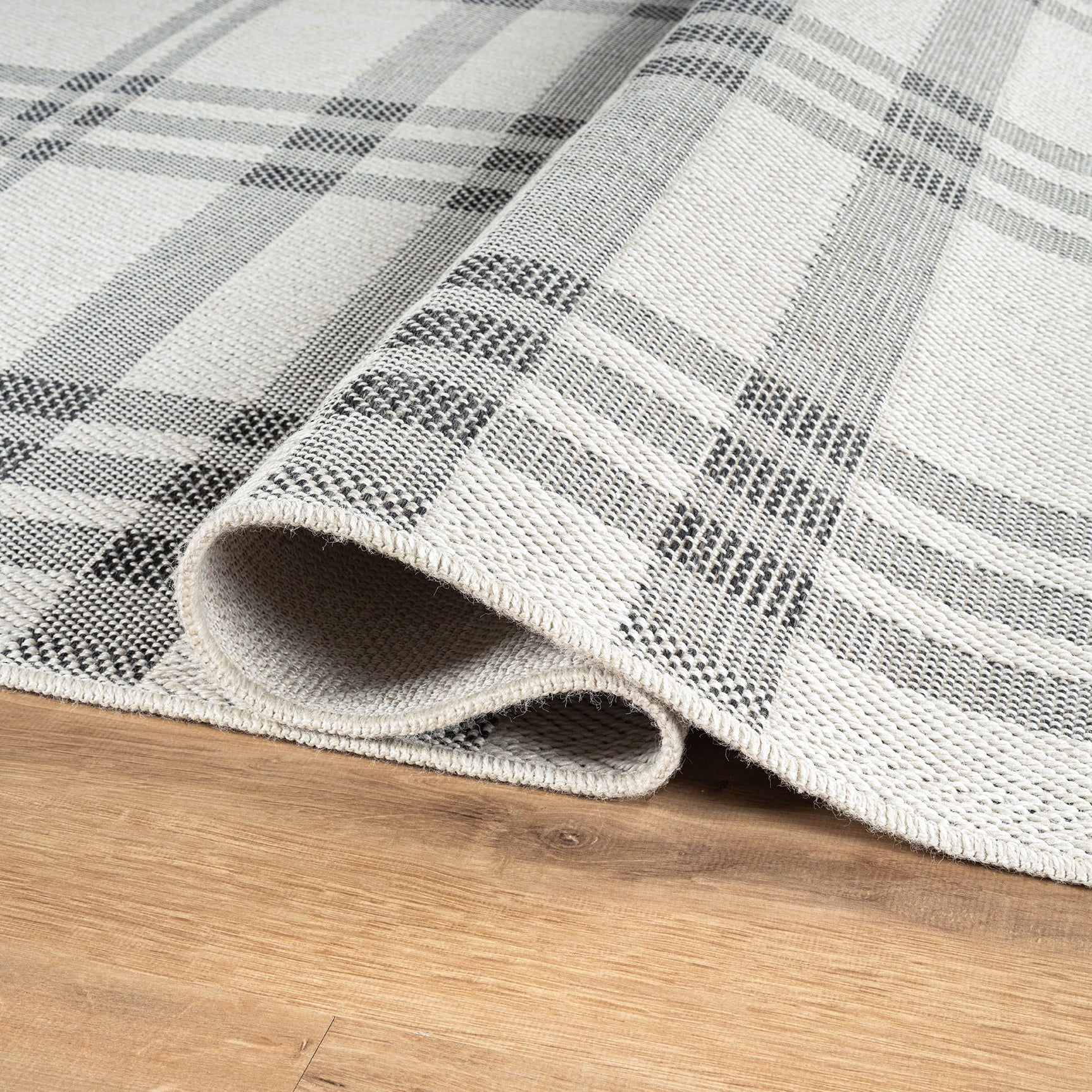 Fiora Bone 7 Jute-Look Rug | Indoor/Outdoor Elegance