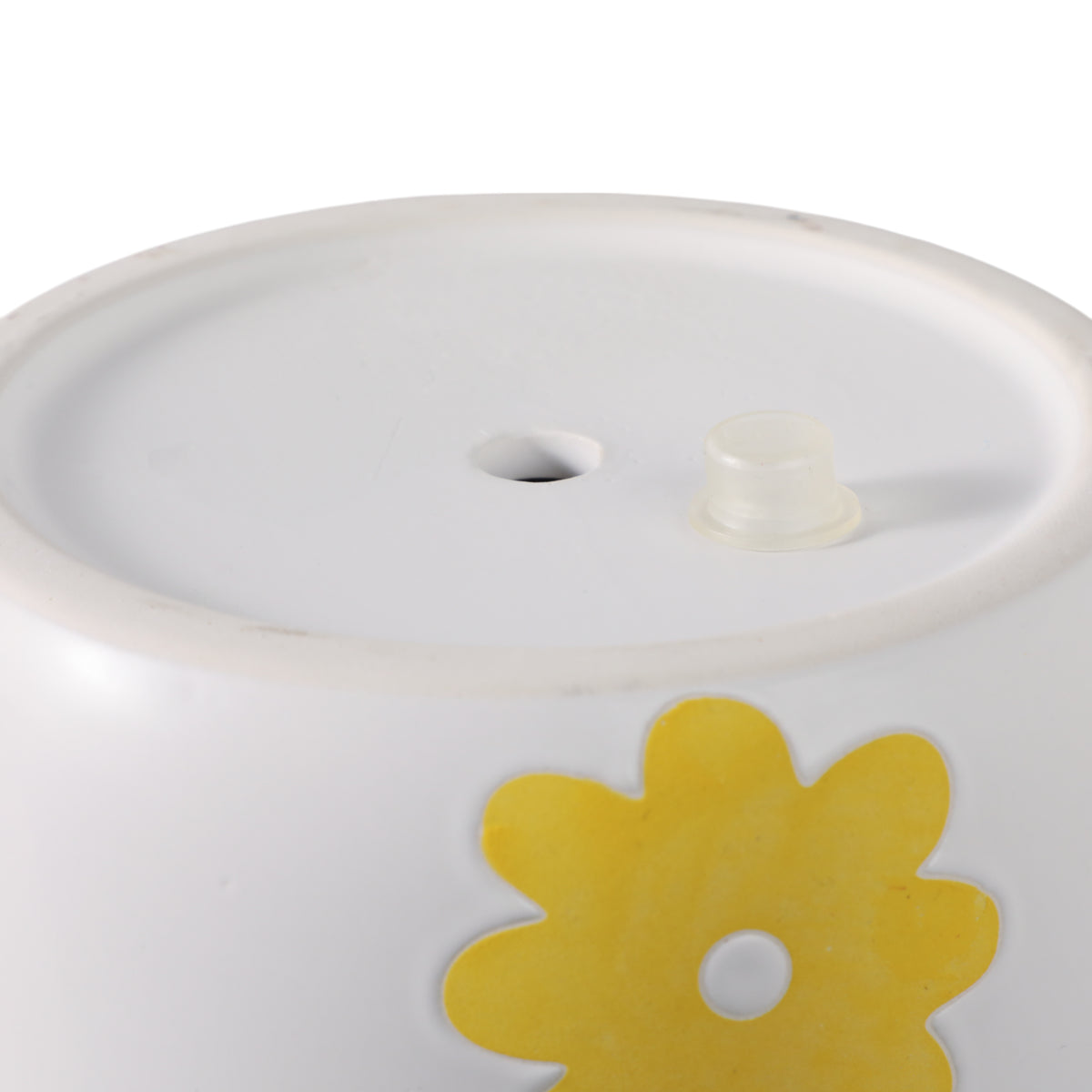 Beldenton White/Yellow Planter