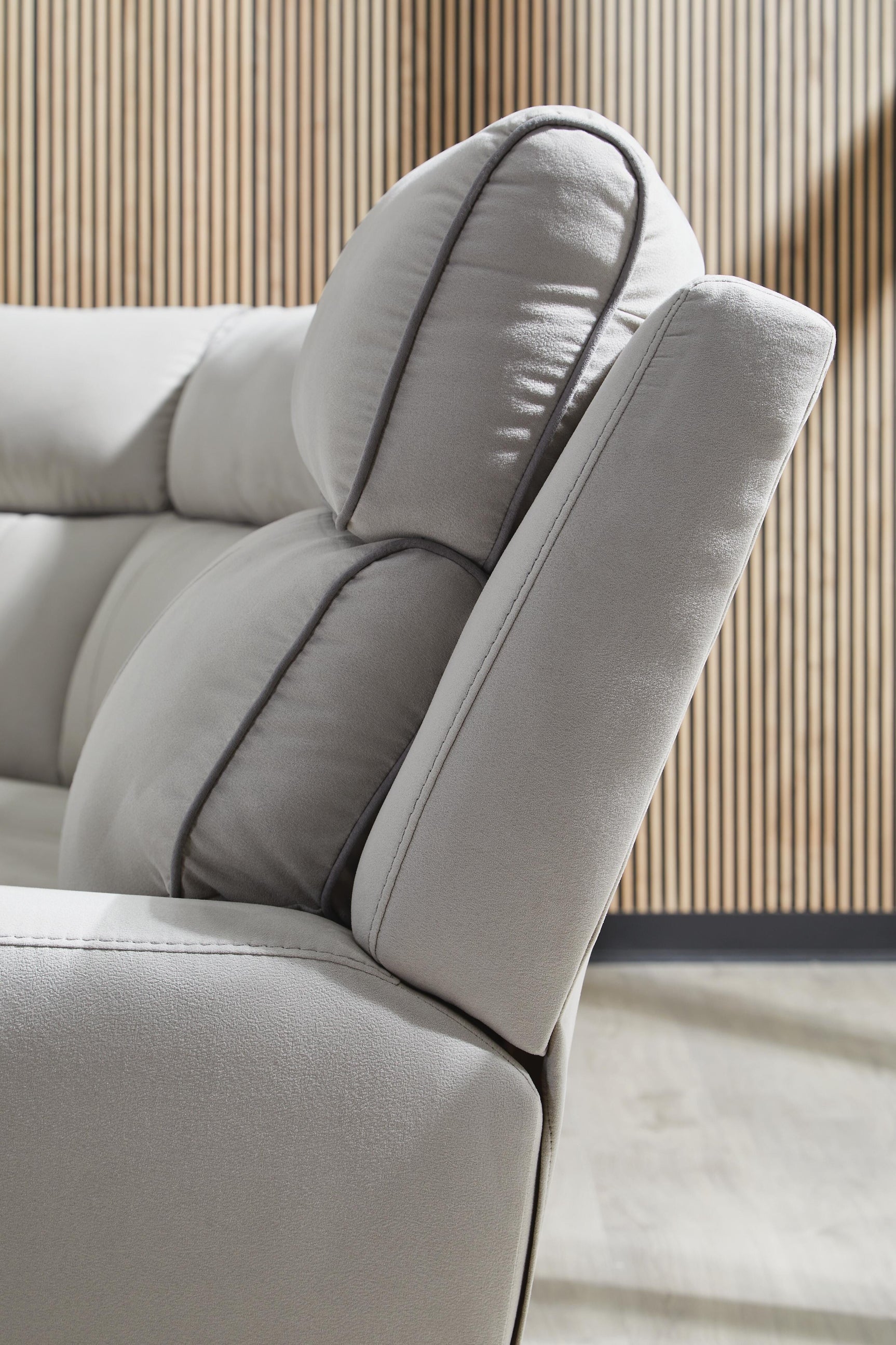 Grafton Pike Pearl/Ash 6-Piece Power Reclining Sectional