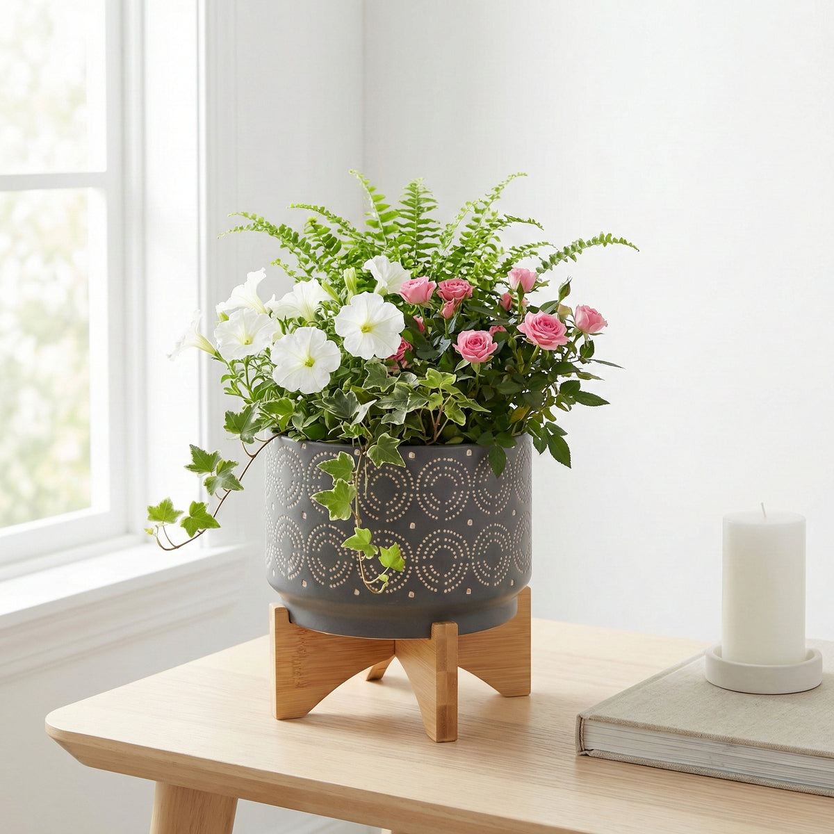 Slater Gray Ceramic Swirl Planter on Stand