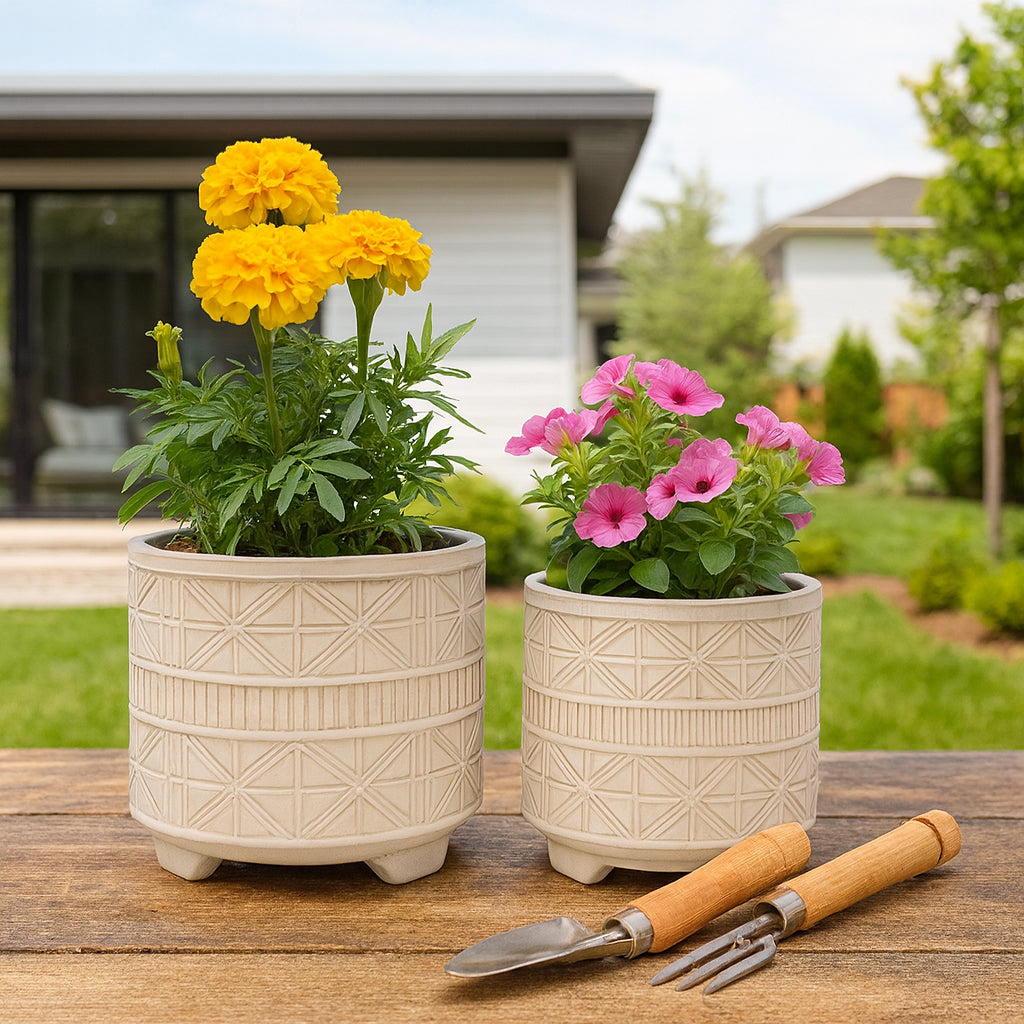 Mirador White Ceramic Abstract Footed Planters (Set of 2)