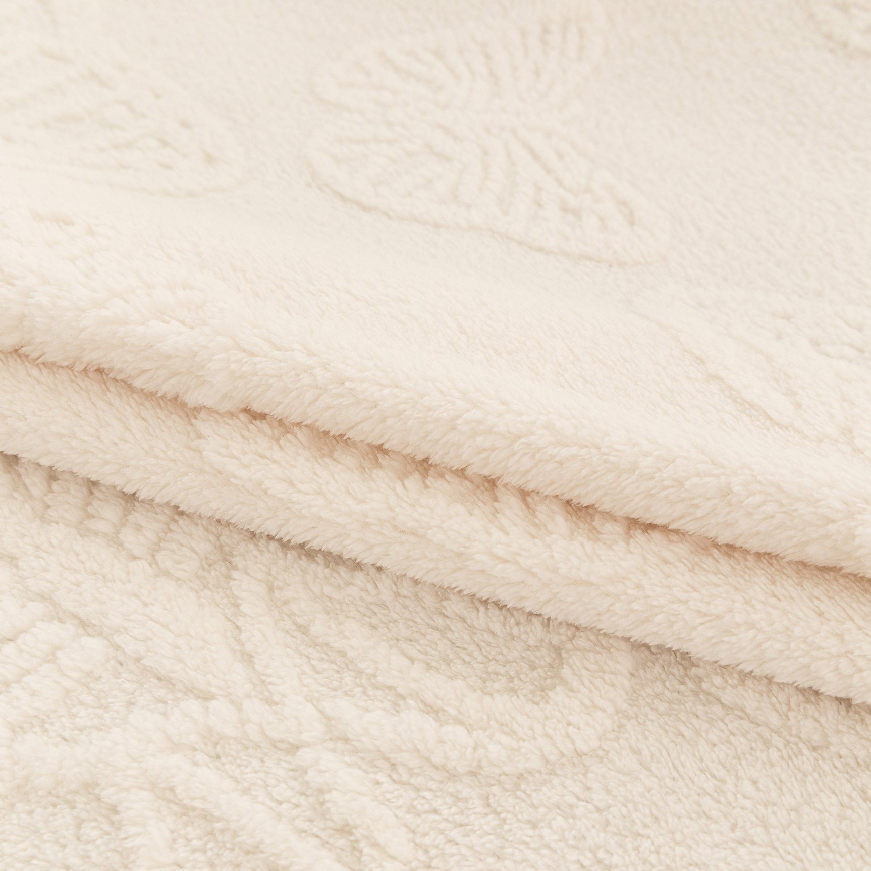 Luxury 3D Butterfly Jacquard Sofa Throw Blanket, Ultra-Soft Plush Fleece Couch Cover