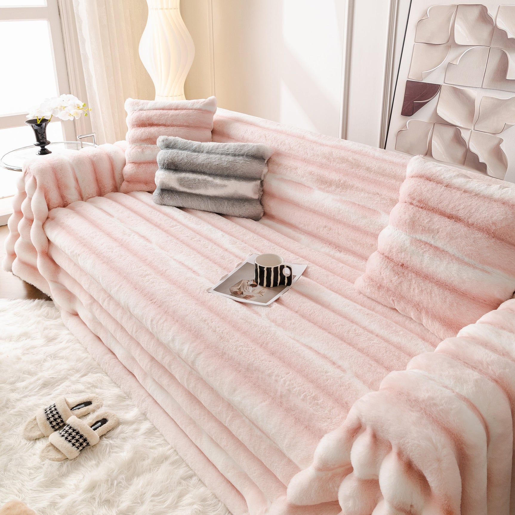 Ultra Soft Faux Fur Couch Cover – Large, Fluffy, and Elegant Sofa Throw Blanket