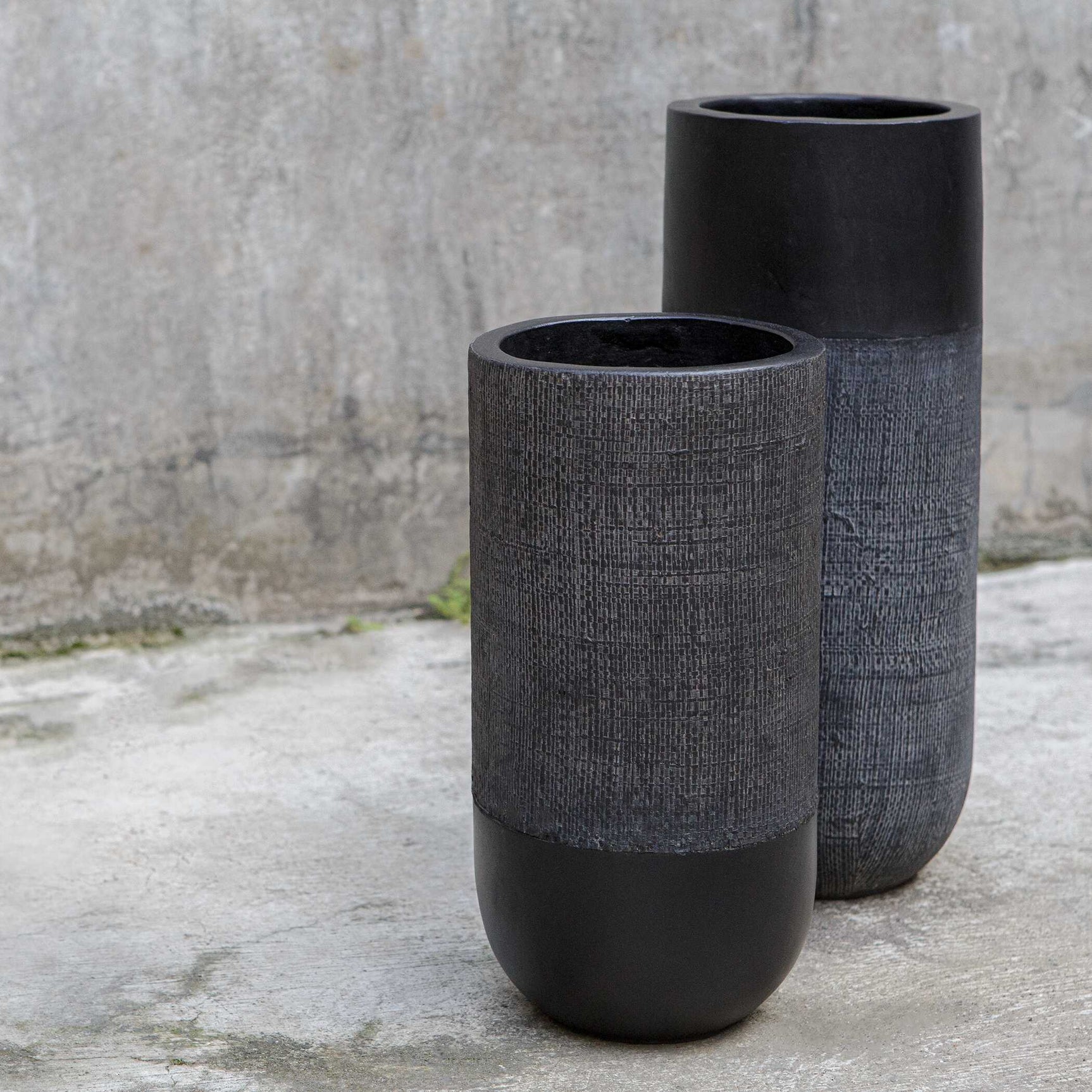 Woven Shadow Black Vases (Set of 2)