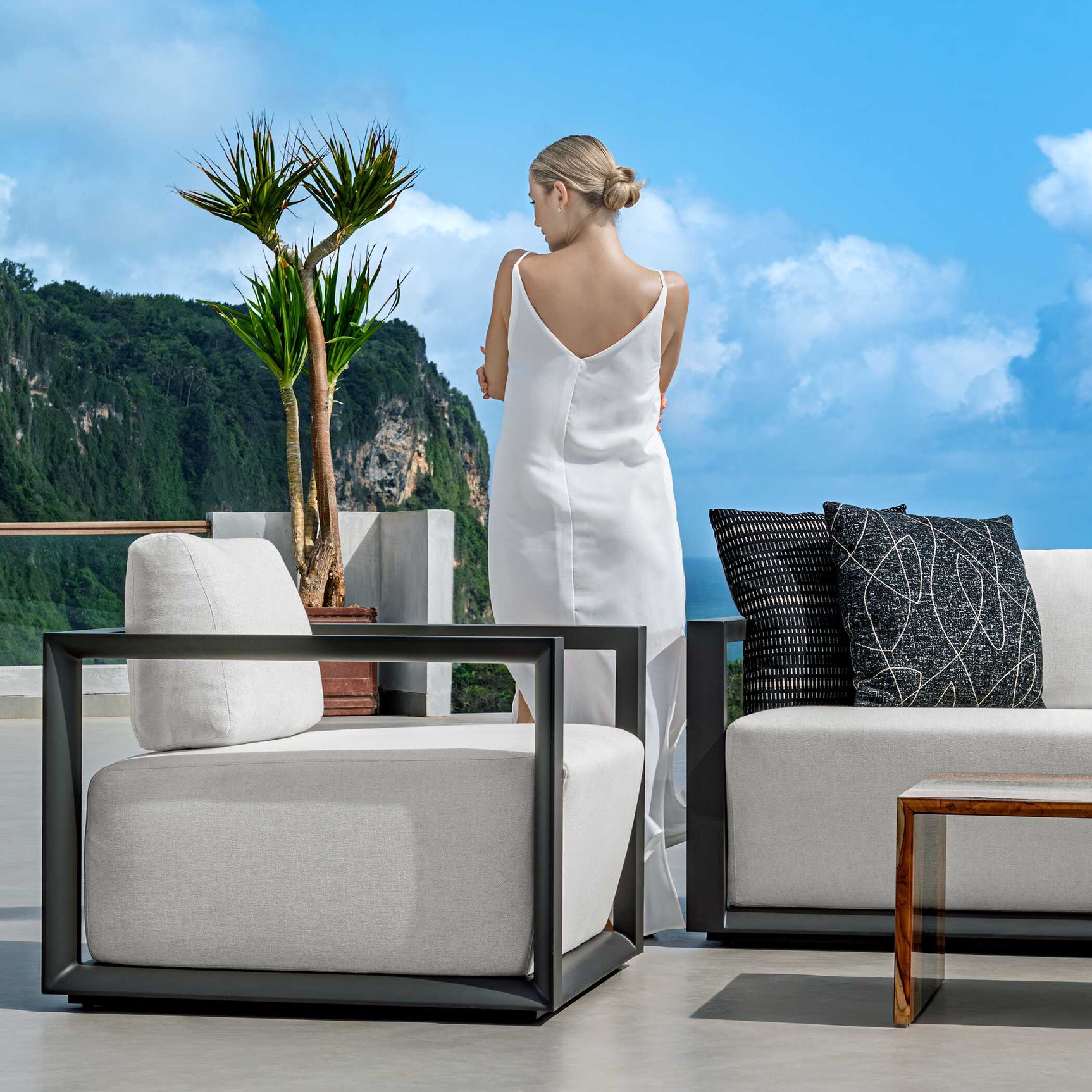 Esti Onyx Outdoor Pillow