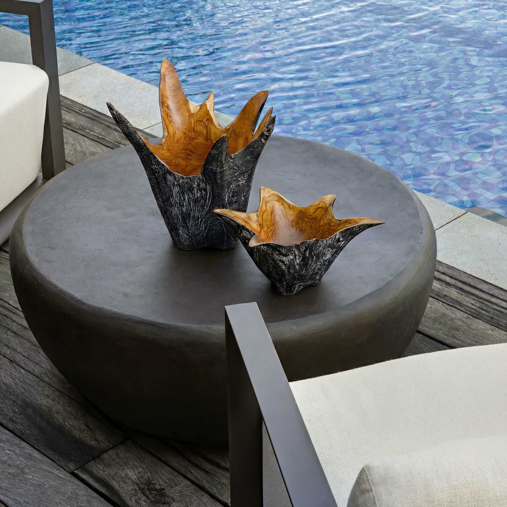 Starpetal Black/Woodtone Indoor-Outdoor Wooden Bowls (Set of 2)
