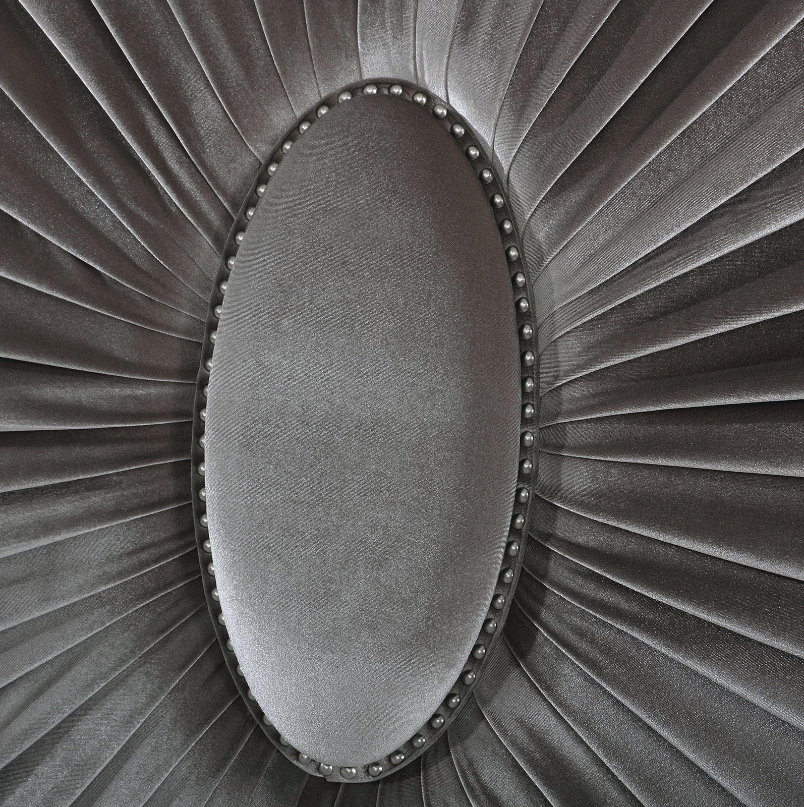 Aalok Silver/Warm Gray 5 Pc. Queen Bedroom Set w/ Night Stand - Ornate Home