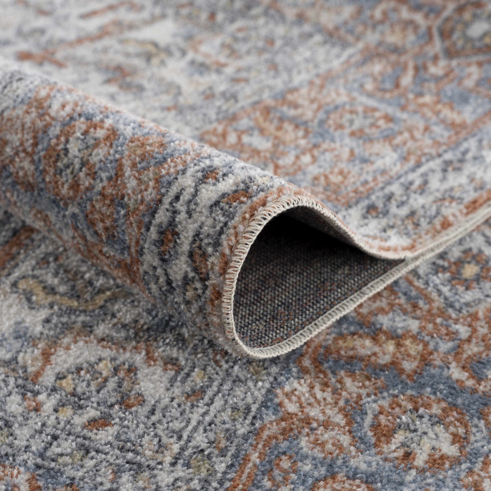 Aila Traditional Design Washable Rug - Clearance - Ornate Home