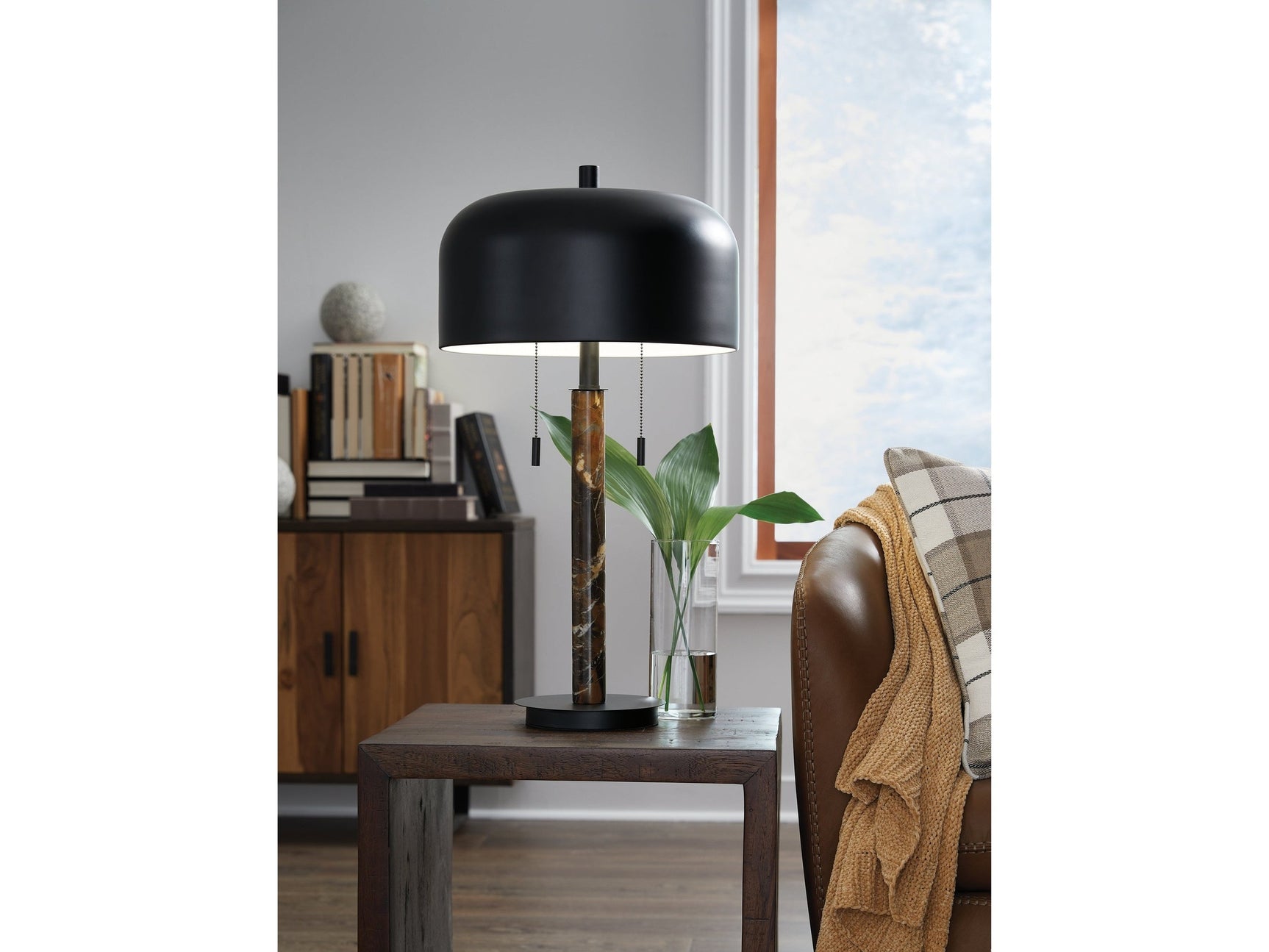 Alanbert Brown/Black Table Lamp - Ornate Home