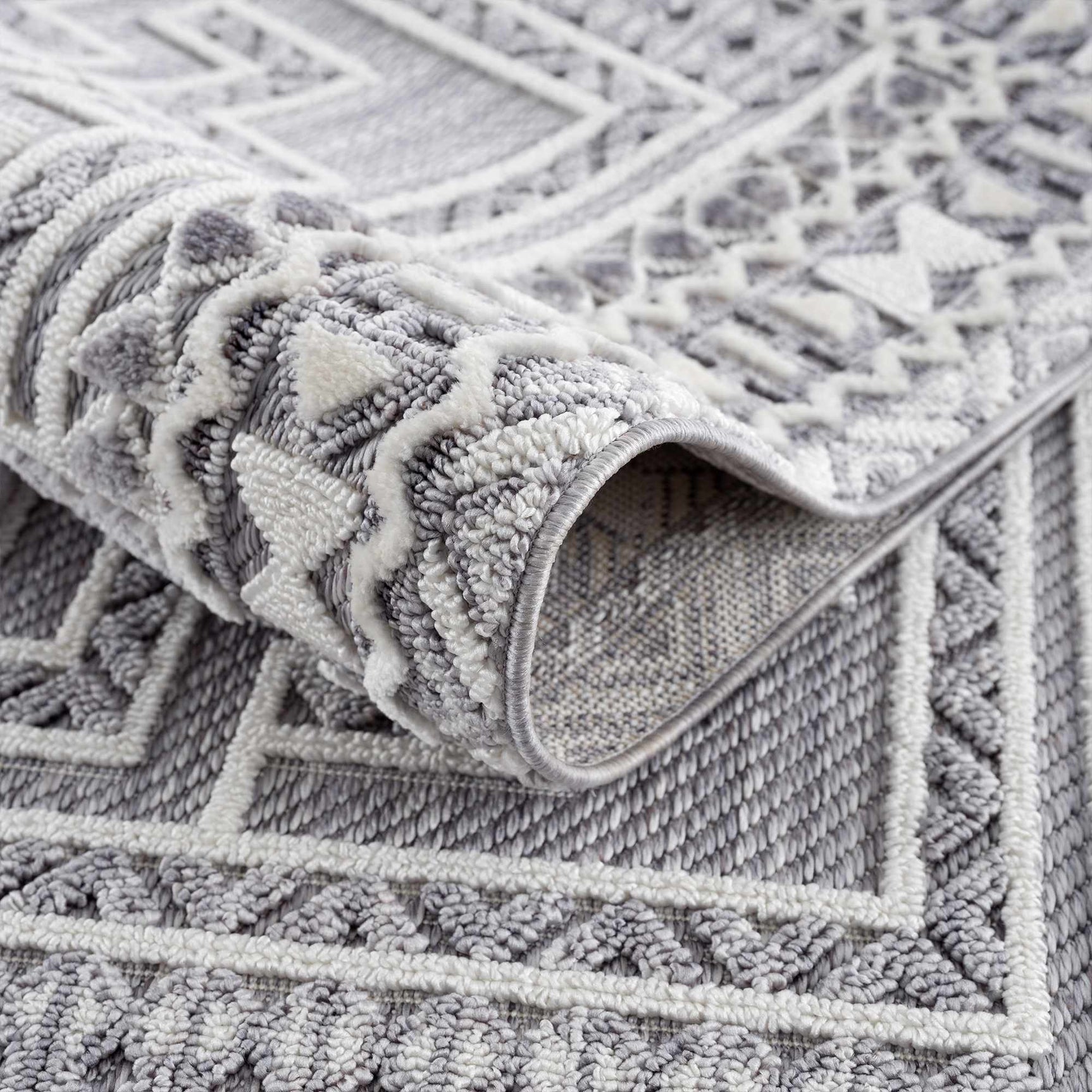 Alya 3D Saxony with Fringes Area Rug - Clearance - Ornate Home