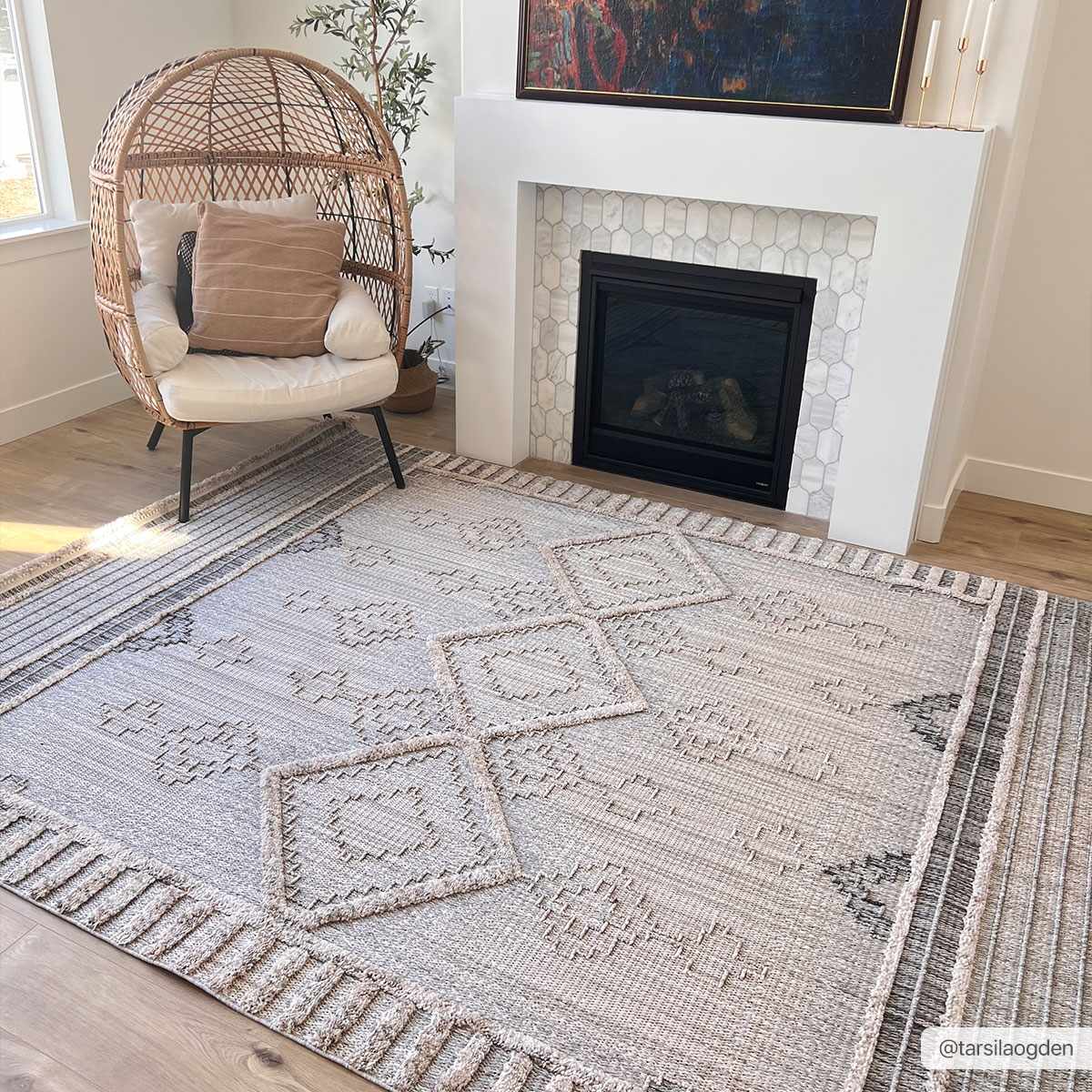 Amaga High-Low Rustic Rug - Ornate Home