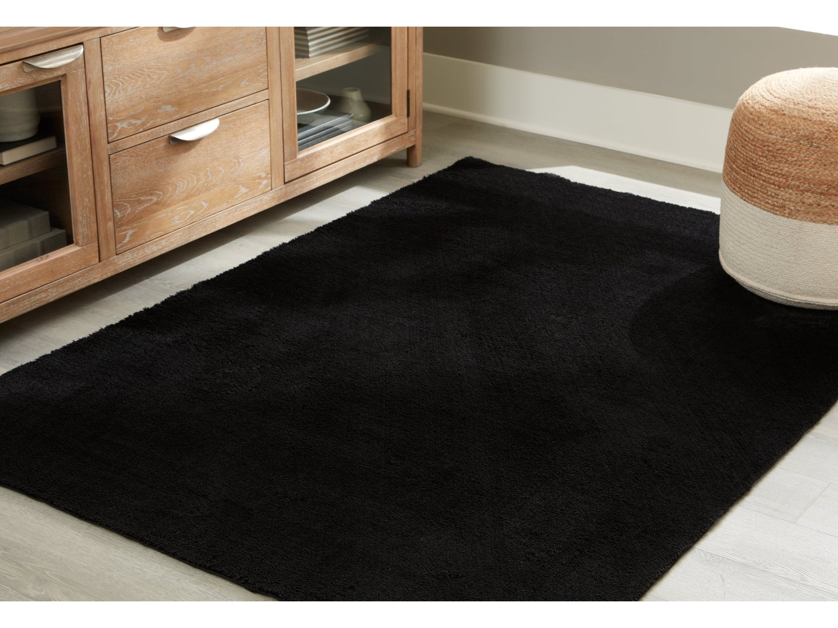 Anaben Black 8 x 10 Rug (Online Special Price) - Ornate Home