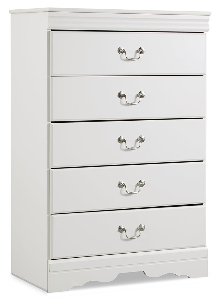 Anarasia White Chest and 2 Nightstands - Ornate Home