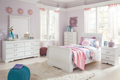 Anarasia White Twin Sleigh Bedroom Set with Chest and Nightstand - Ornate Home