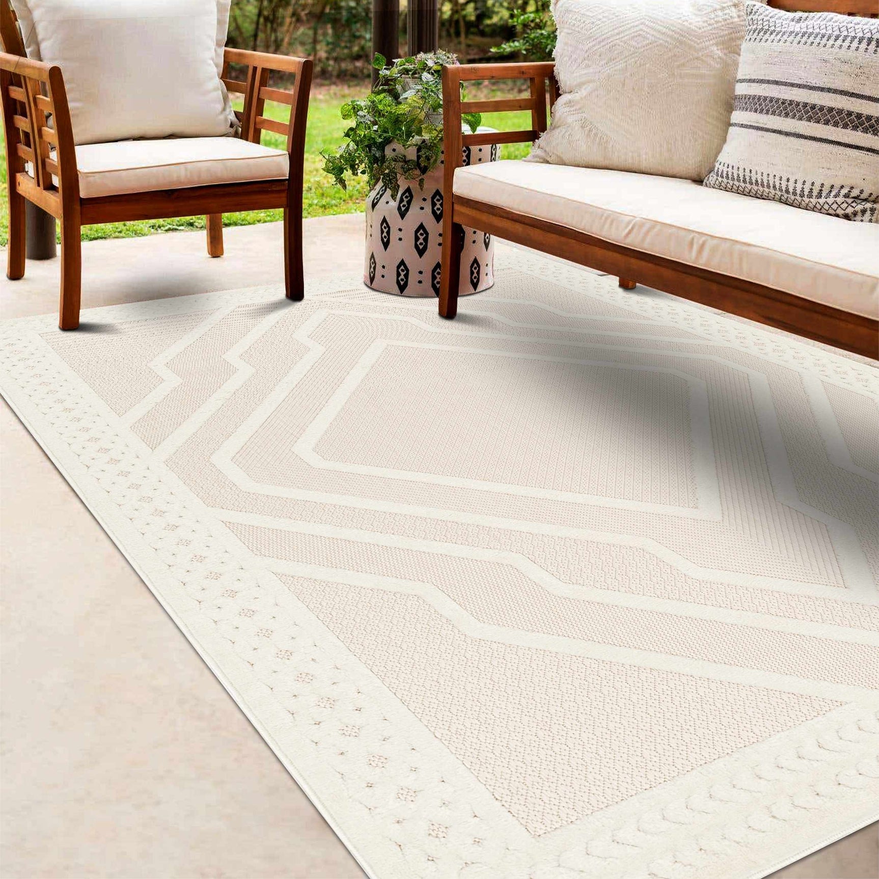 Anja Cream Outdoor Rug - Clearance - Ornate Home