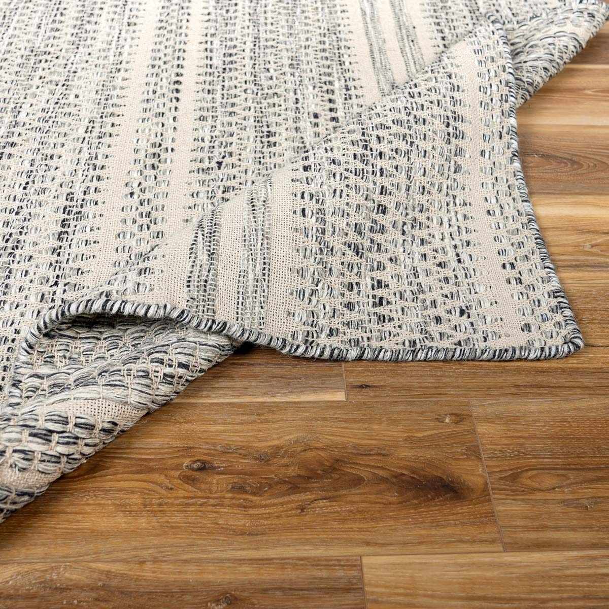 Arabi Wool Area Rug - Ornate Home