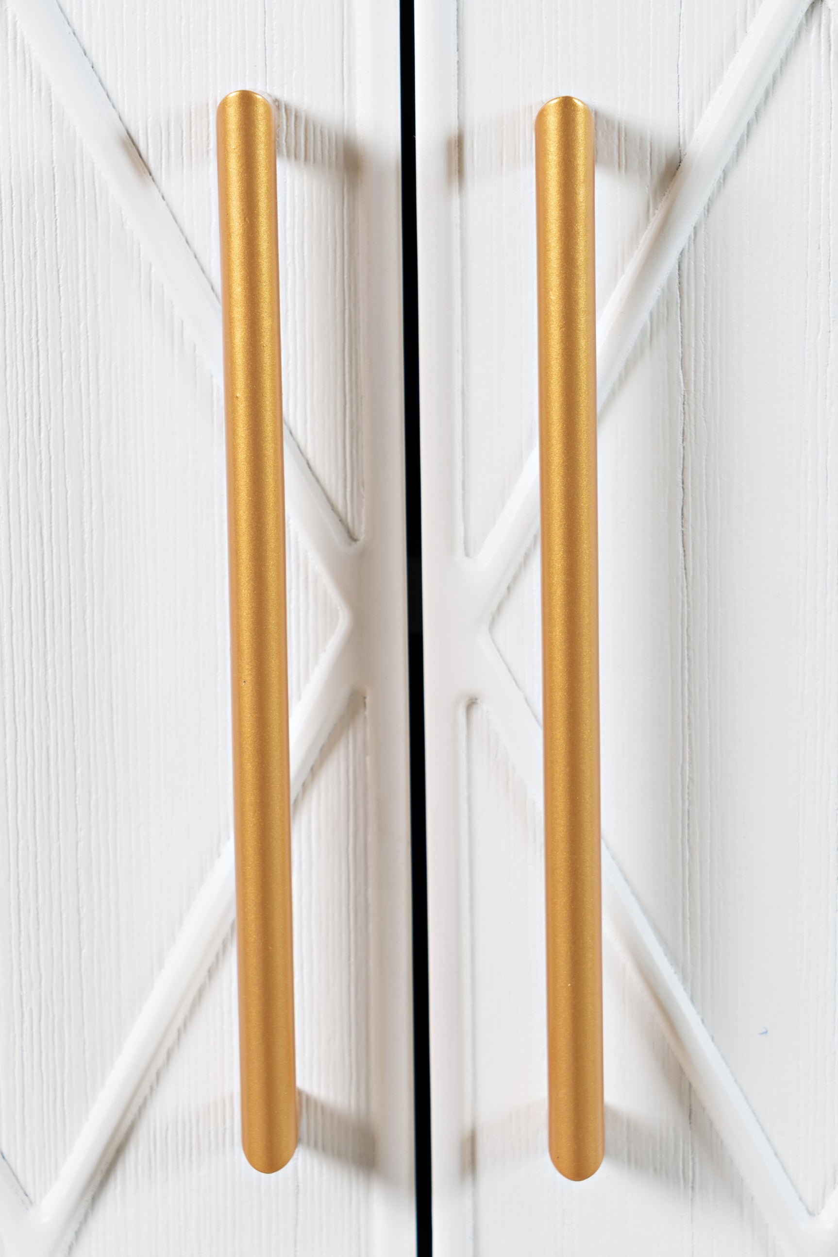 Argyle Glen White/Gold 50 Accent Cabinet - Ornate Home