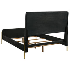 Arini Black / Natural 4-piece Queen Rattan Bedroom Set - Ornate Home