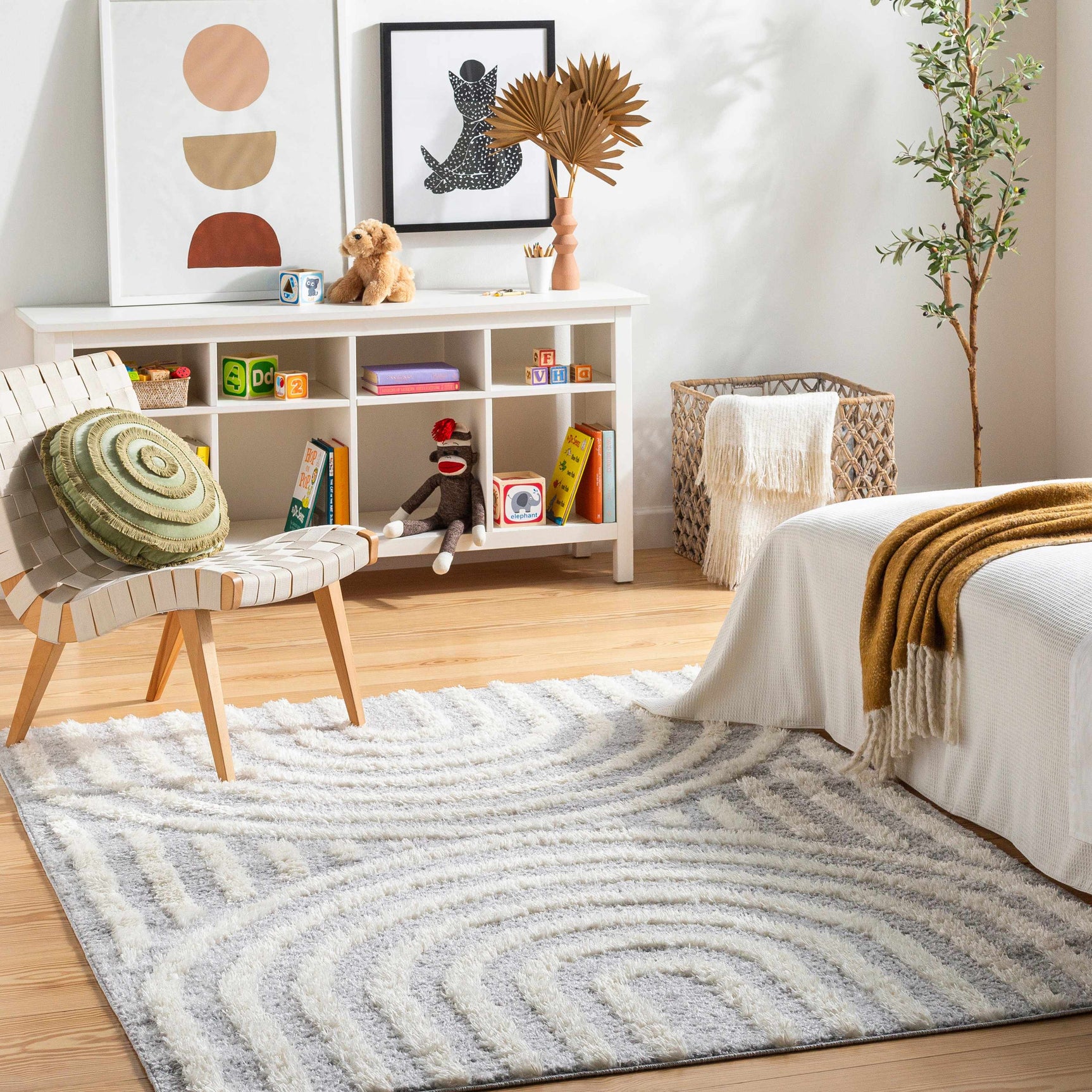 Arnel Gray & Beige Area Rug - Ornate Home