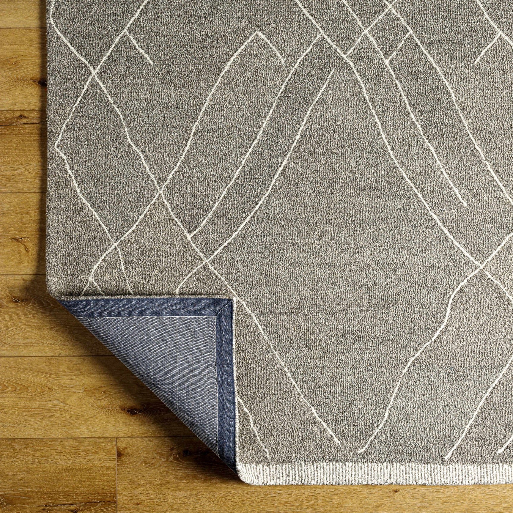 Arsenal Trout Valley Gray Wool Rug - Ornate Home