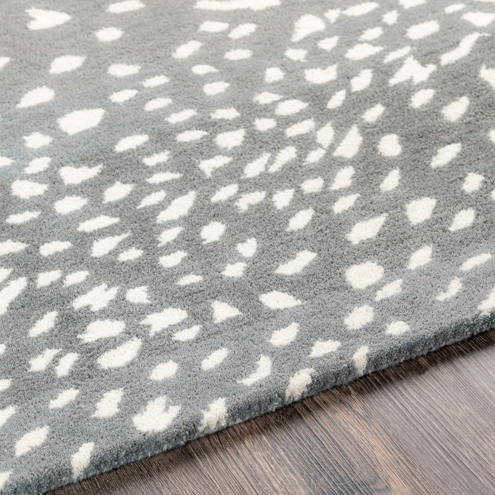 Athena Gray Giraffe Print Wool Rug - Ornate Home